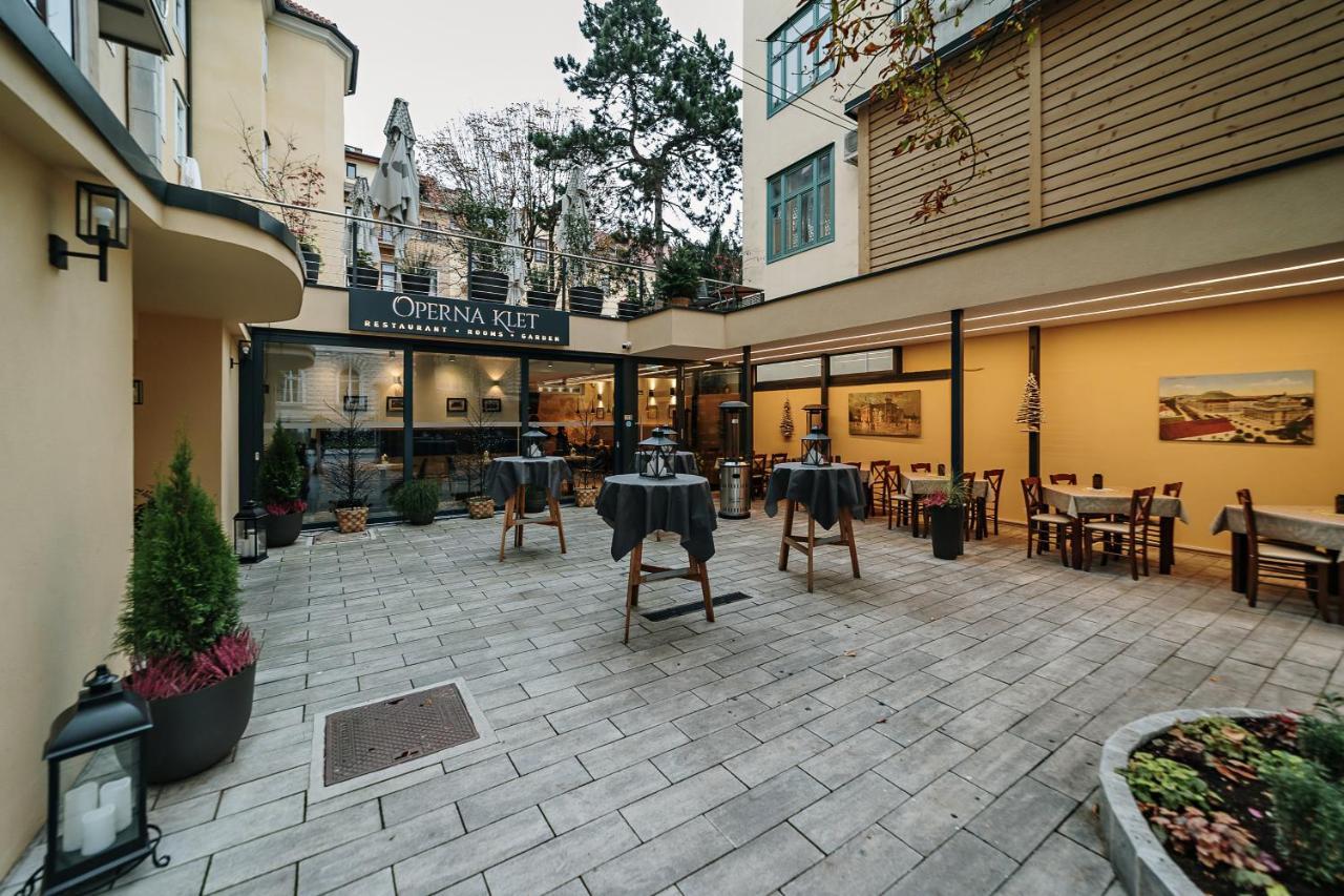 Operna Klet Ljubljana Hotel Ngoại thất bức ảnh